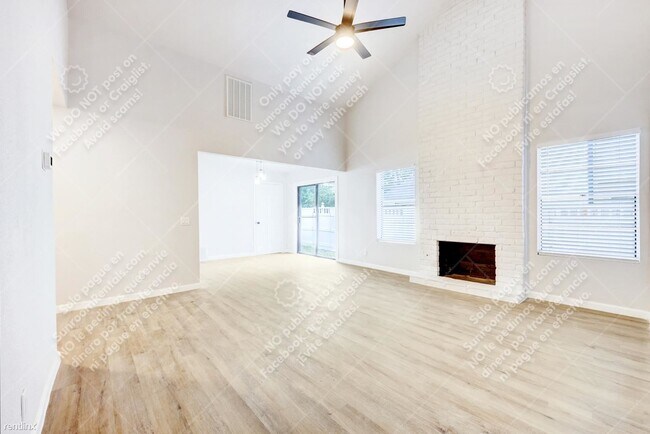Building Photo - 2 br, 2 bath Duplex - 5209 Purple Sage Dr A A