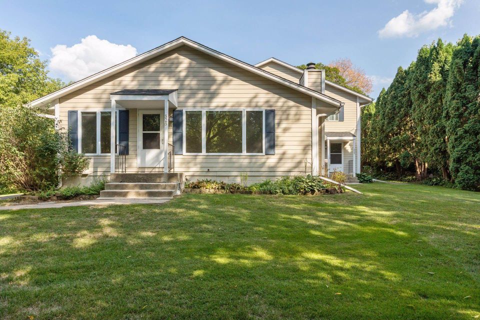 Foto principal - 525 Broadway Ave N