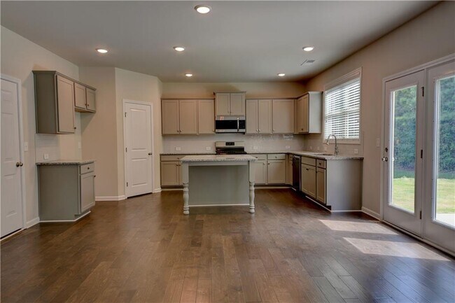 Building Photo - 2967 Cove View Ct SE