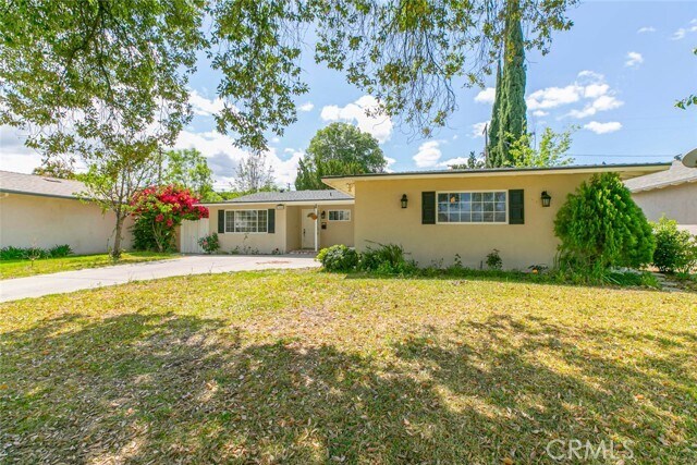 Foto del edificio - 22504 Hartland St