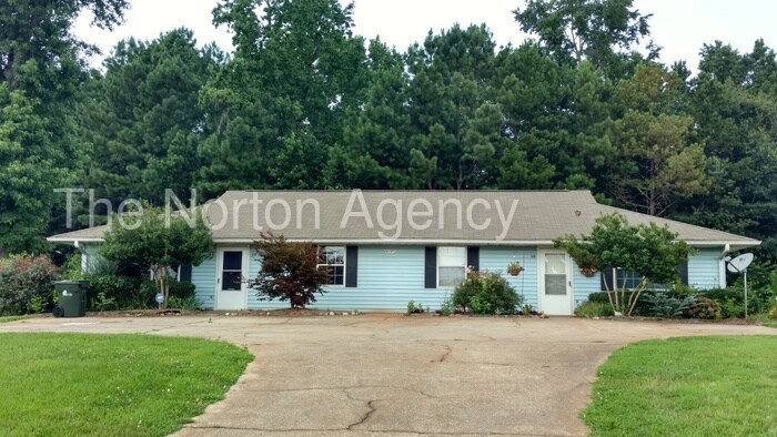 Primary Photo - 4303 McClure Dr