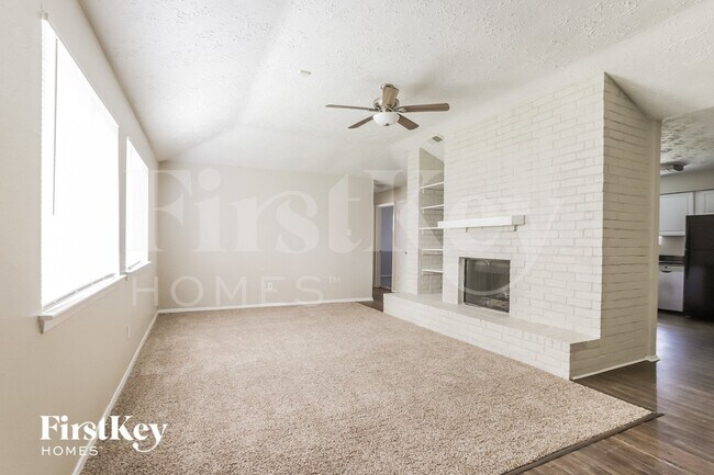 Foto del edificio - 24134 Silversmith Ln