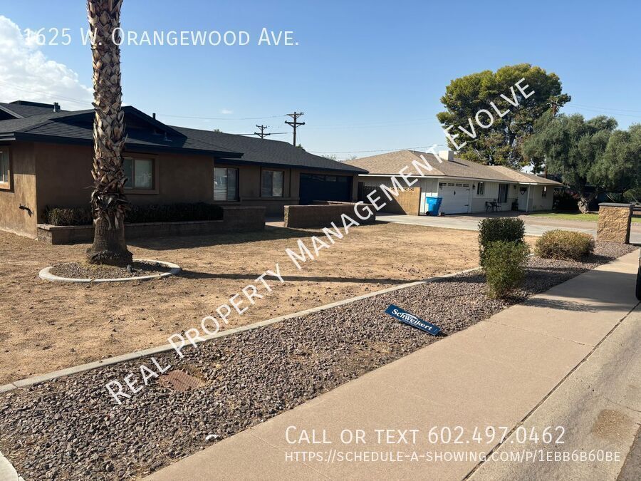 Primary Photo - Gorgeous Midcentury Ranch
