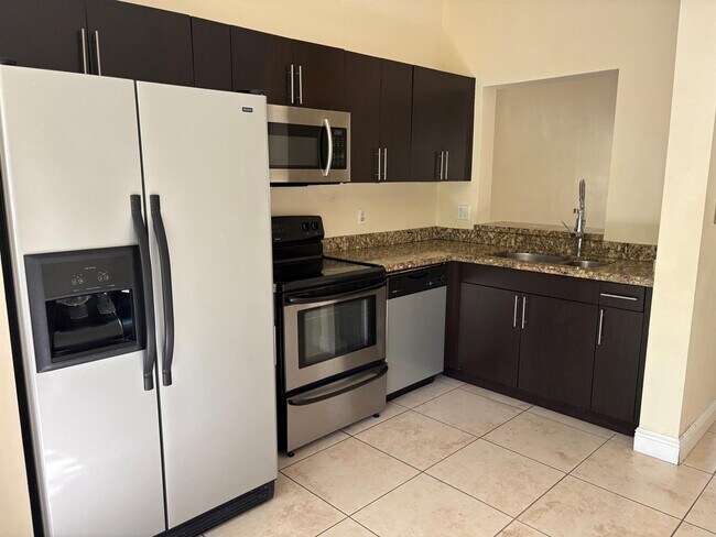 Foto del edificio - 6235 SW 47th Mnr