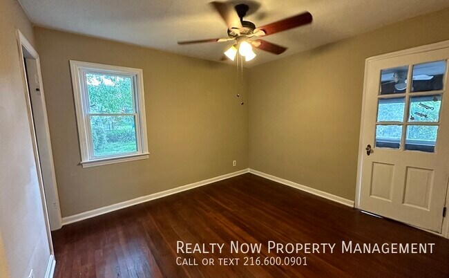 Foto del edificio - 5063 Thomas St