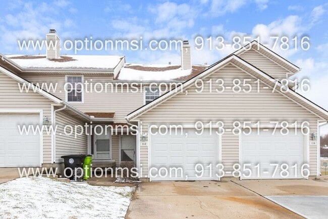Building Photo - 2-bedroom townhome now available in Belton!