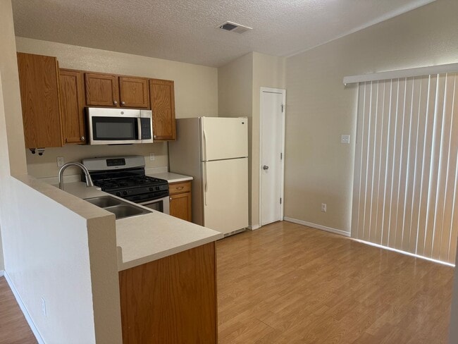 Building Photo - 10615 Monte Bello Ct NW