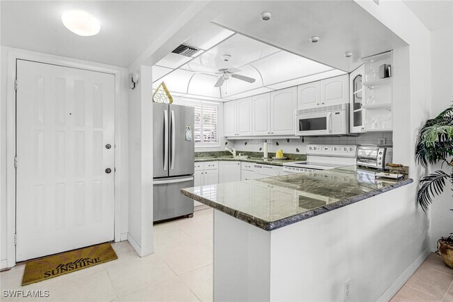 Building Photo - 49 High Point Cir S
