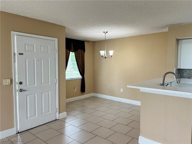 Building Photo - 1150 Wildwood Lakes Blvd