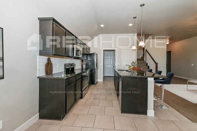 Photo - 8161 Brighton Ave (Edmond, OK) House