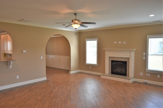 Building Photo - 201 Morgan Trace Ln