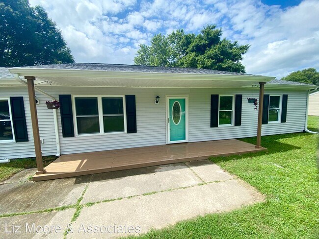 Building Photo - 3 br, 2 bath House - 6790 Cedar Lake Road