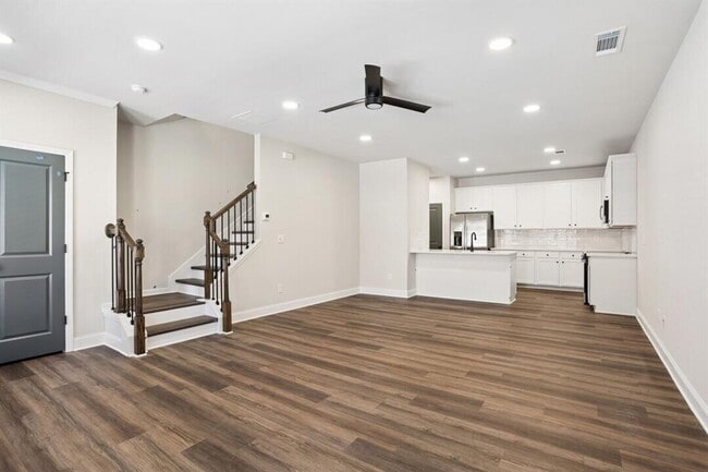 Building Photo - 4096 Island View Dr