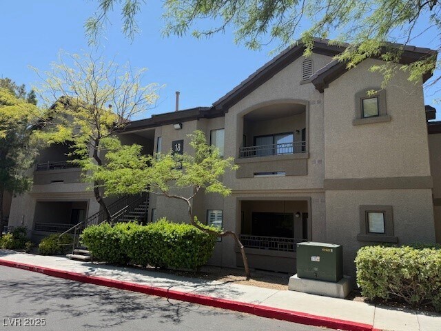 Foto del edificio - 8250 N Grand Canyon Dr