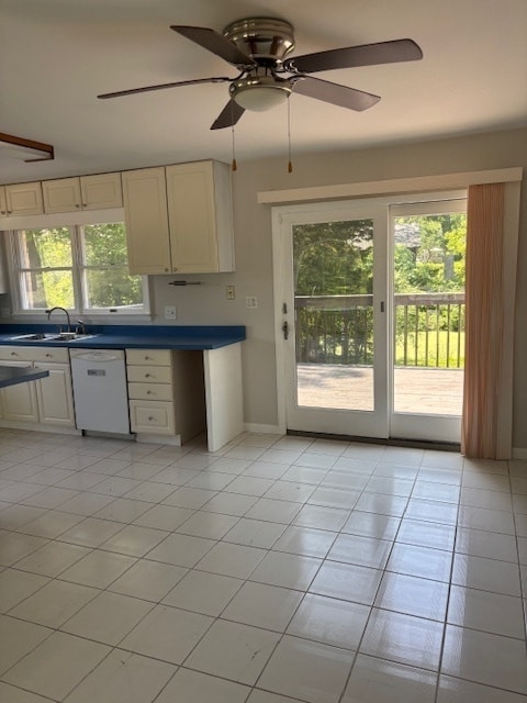 Foto del edificio - 728 N Lakeview Dr