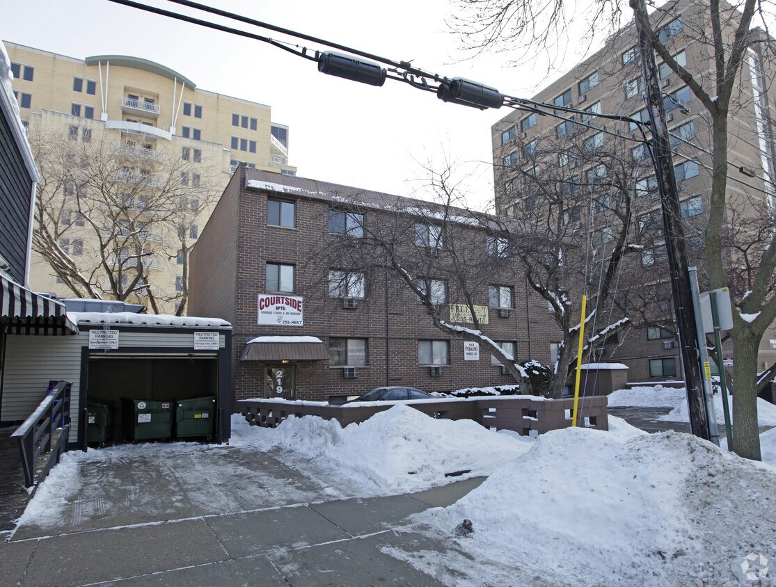 Primary Photo - 219 N Frances St