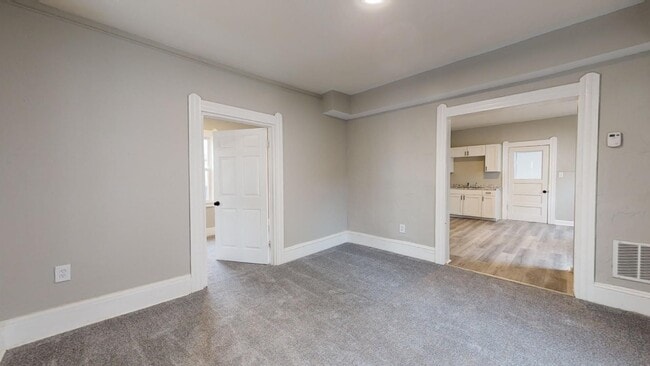 Building Photo - Old Brooklyn Area - 3 Bedroom Single Famil...