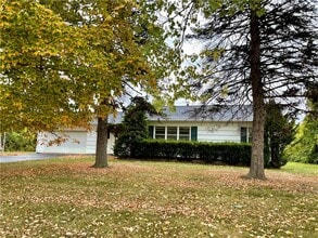 Building Photo - 1031 Janes Rd