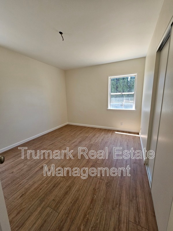 Building Photo - 1552 E Wilson Ave