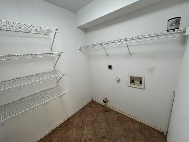Building Photo - 4935 Brazoswood