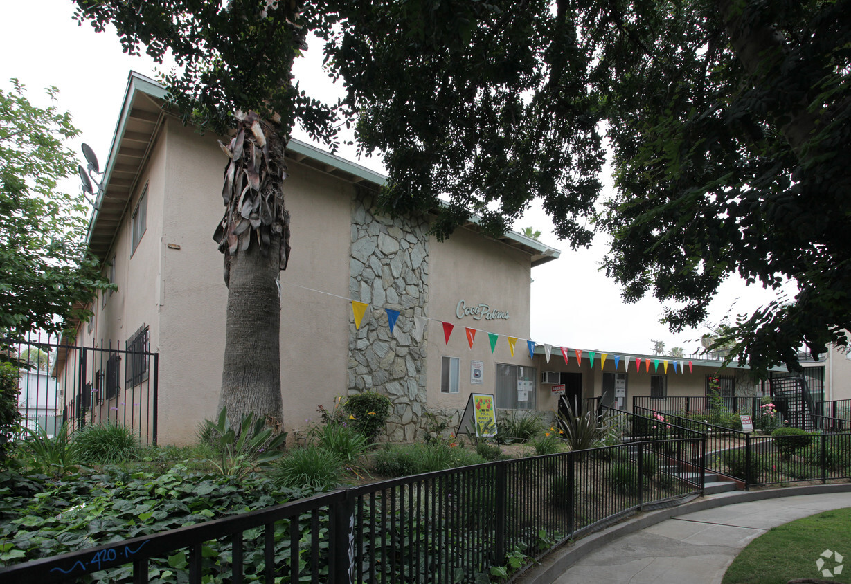 Primary Photo - Coco Palms Apartments