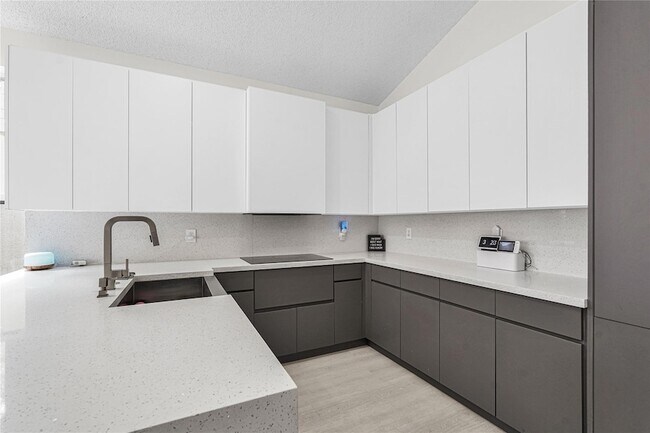 Foto del edificio - 6386 NW 78th Pl