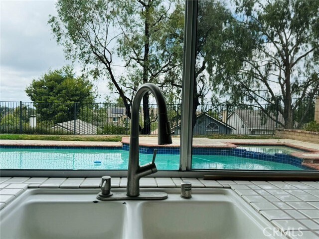 Building Photo - 21061 Morningside Dr