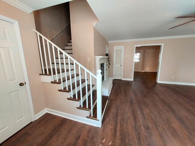 Living Room - 11531 Jade Ln SE
