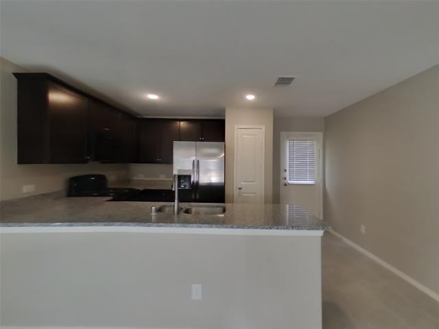 Building Photo - 8721 Red Fox Trl