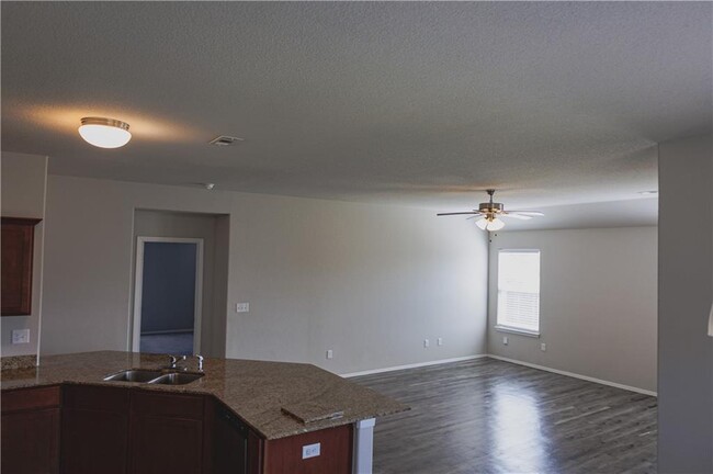 Building Photo - 2301 Hickory Wood Ave