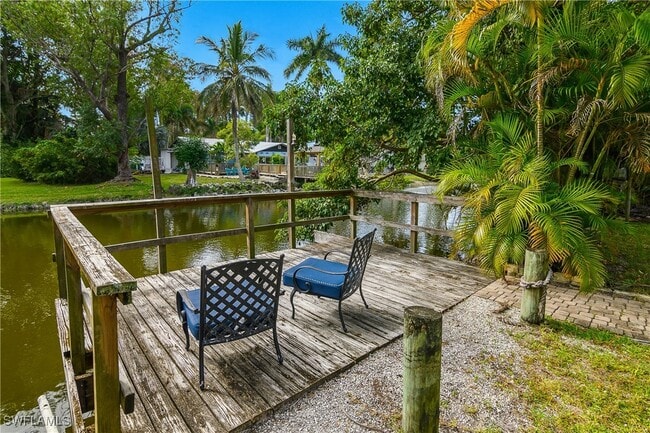 Building Photo - 48 Republic Dr