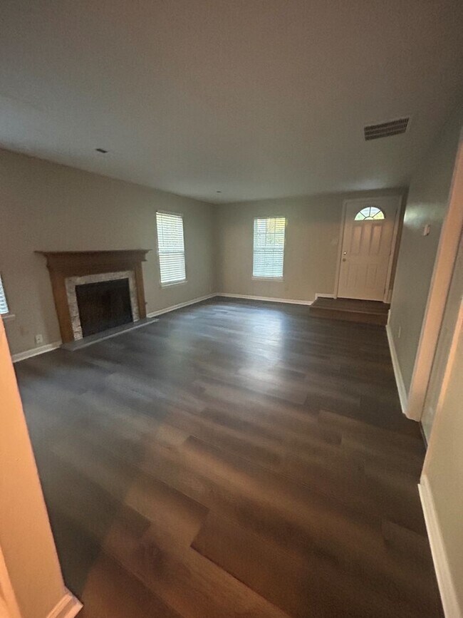 Foto del edificio - 310 Park Leaf