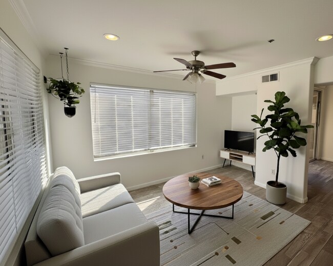 Foto del edificio - 2134 E Broadway Rd