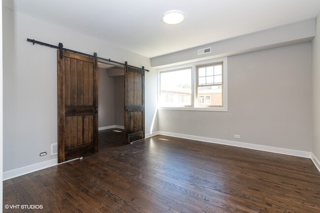 Building Photo - 6523 N Seeley Ave