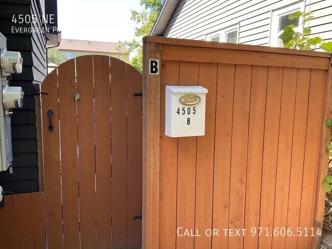 Photo - 4505 NE Grand Ave Apartment