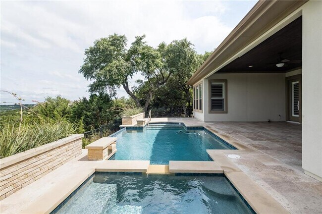 Foto del edificio - 4816 Taurus Walk