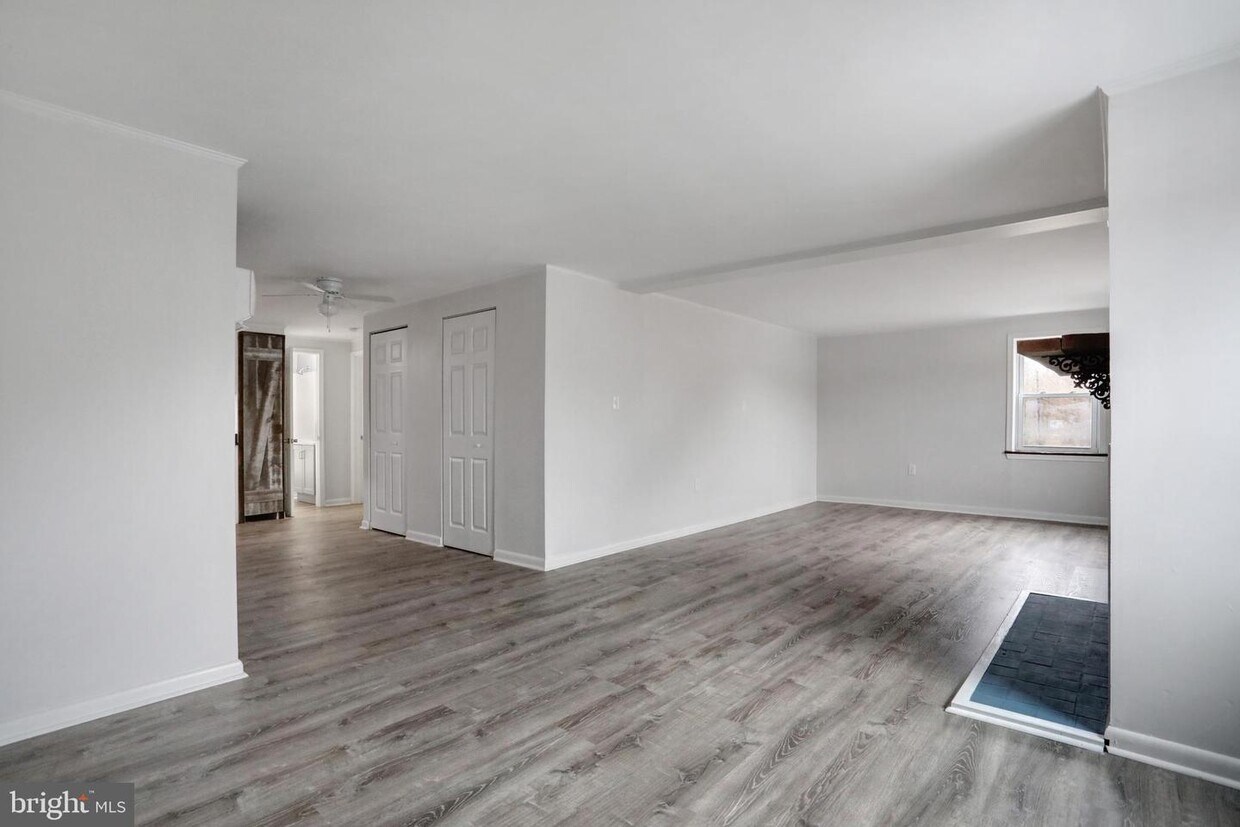 205 S Princess St Unit 201, Shepherdstown, WV 25443 Apartment for