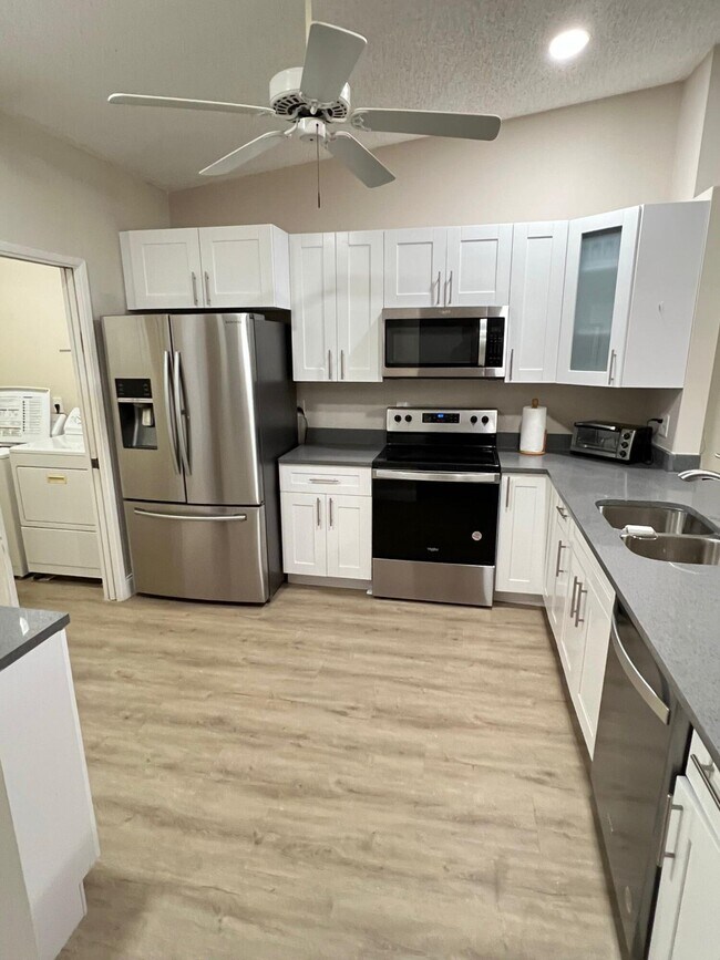 Foto del edificio - 18560 Sunburst Ln