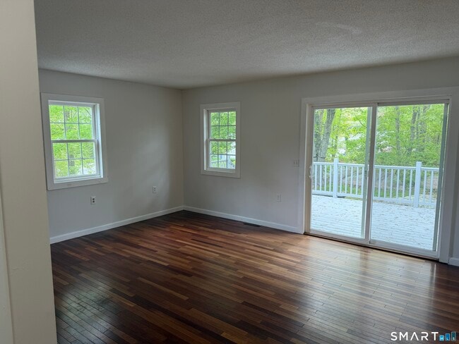 Building Photo - 68 Schiller Ave