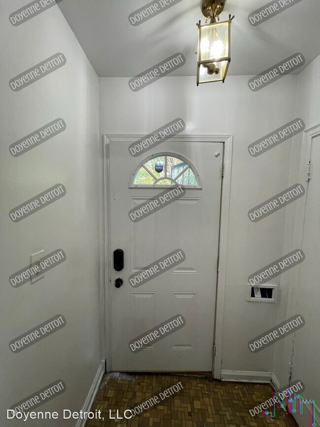 Foto del edificio - 3 br, 1.5 bath House - 8028 Middlepoint