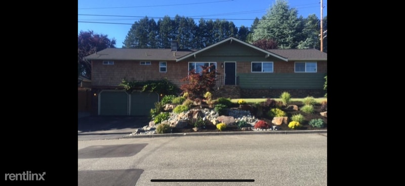 Primary Photo - 4 br, 2 bath House - 10424 nw 195th st