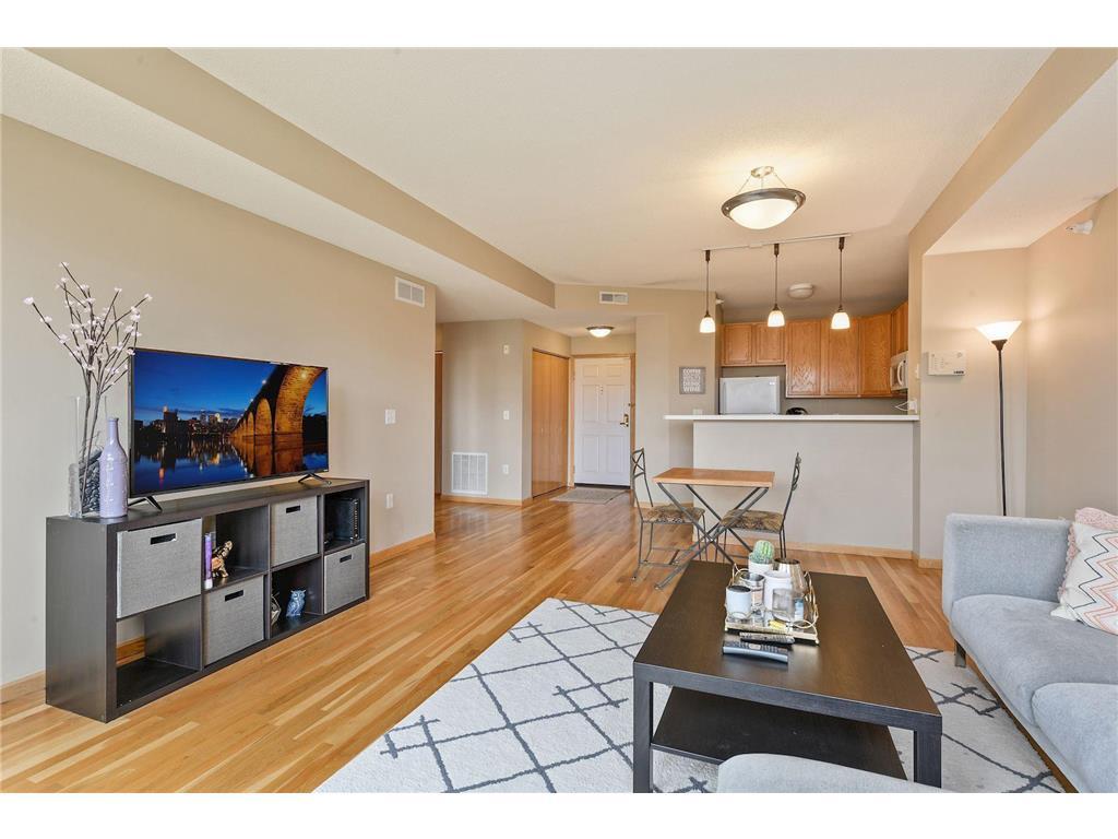 Foto principal - 560 N 2nd St