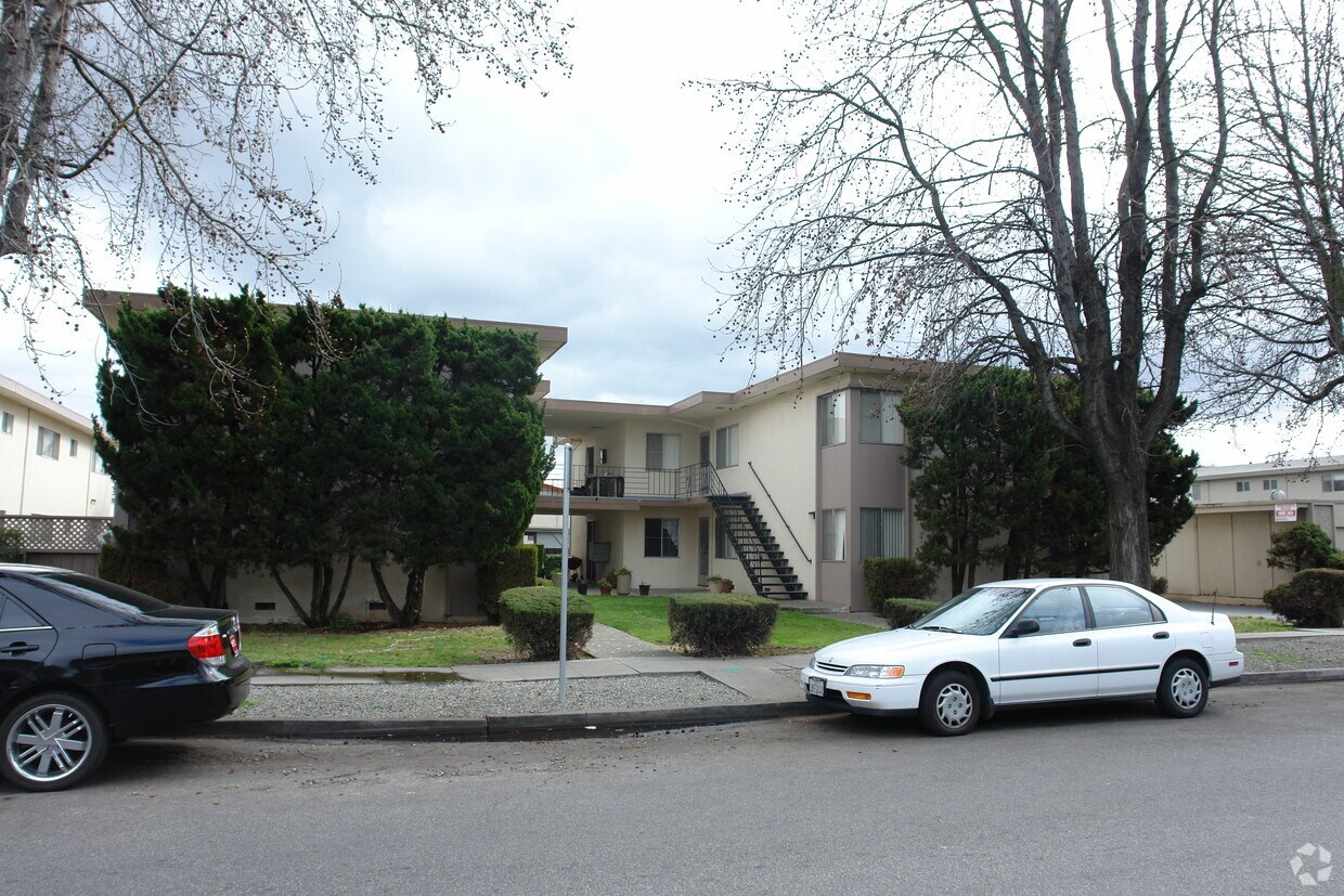 Foto del edificio - 1068 Ranchero Way