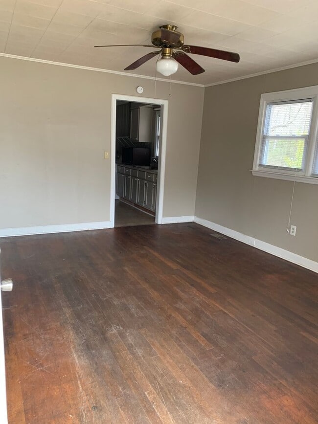 Building Photo - 235 Eastbrook Dr