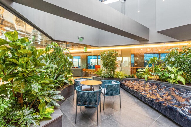 Foto del edificio - 677 Beacon St