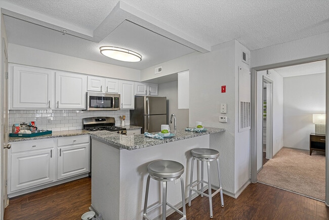 01-114-9 (TAdams@pacapts.com) - The Terraces at Lake Mary