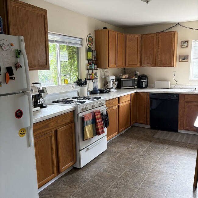Foto del edificio - 1627A E Belleview Pl