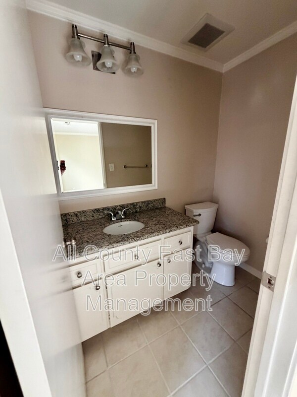 Foto del edificio - 1071 Jost Ln