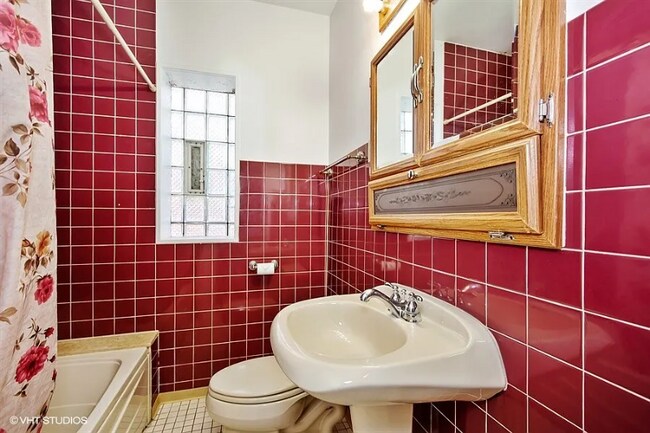 Foto del edificio - 2946 N Narragansett Ave