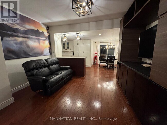 Photo du bâtiment - 10 Victor Dr